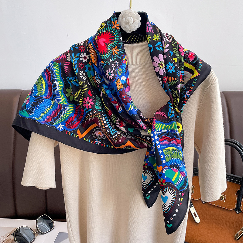 Design Twill Silk Square Scarf - огляд і ціна Luxury Skincare Headband